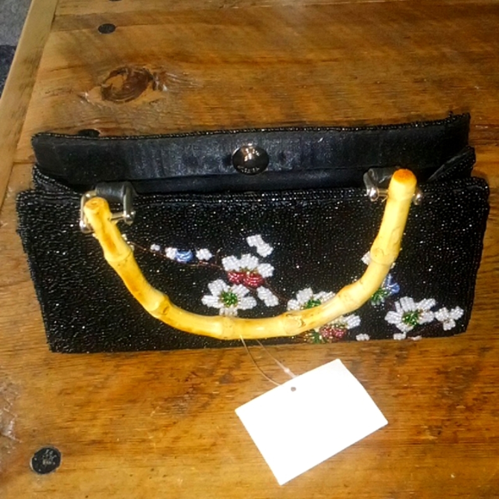 Small Beaded clutch